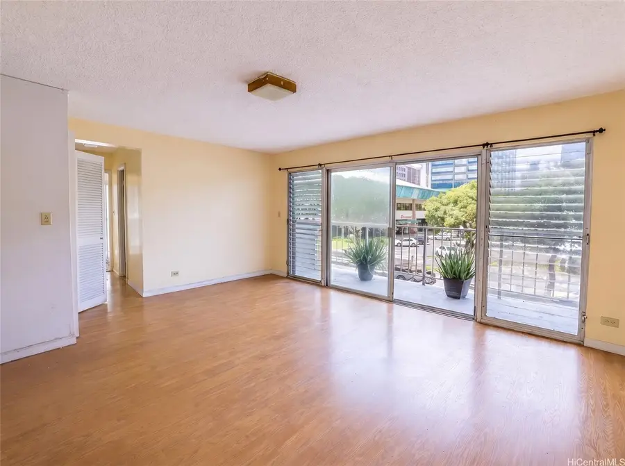 731 Amana Street #303, Honolulu, HI 96814 - #2