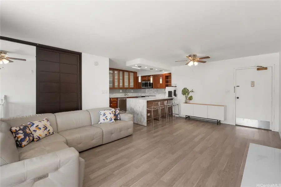 225 Kaiulani Avenue #PH2, Honolulu, HI 96815 - #2