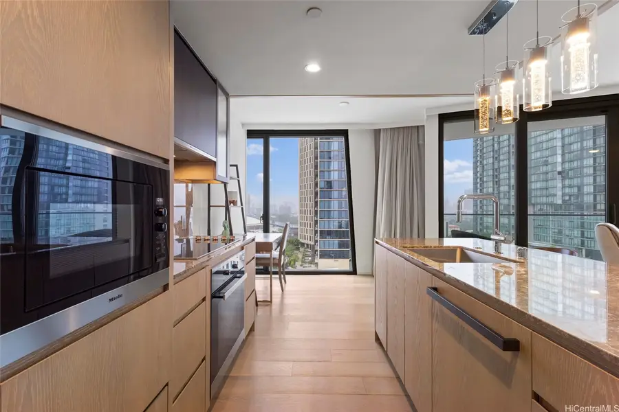 1000 Auahi Street #1310, Honolulu, HI 96814 - #3