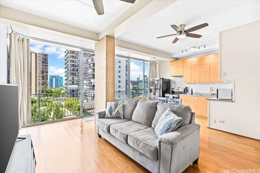 1020 Green Street #PH2, Honolulu, HI 96822 - #3