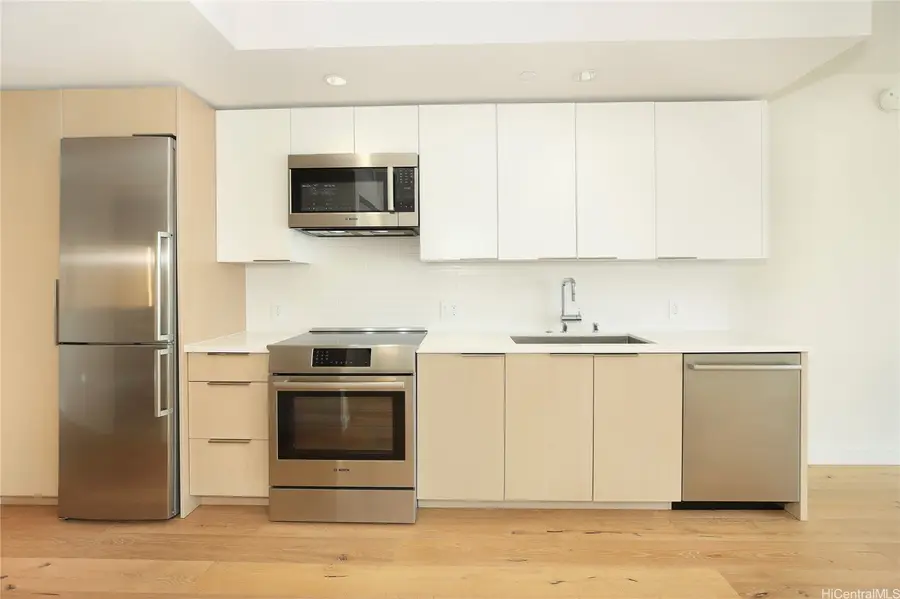 1001 Queen Street #1107, Honolulu, HI 96814 - #3