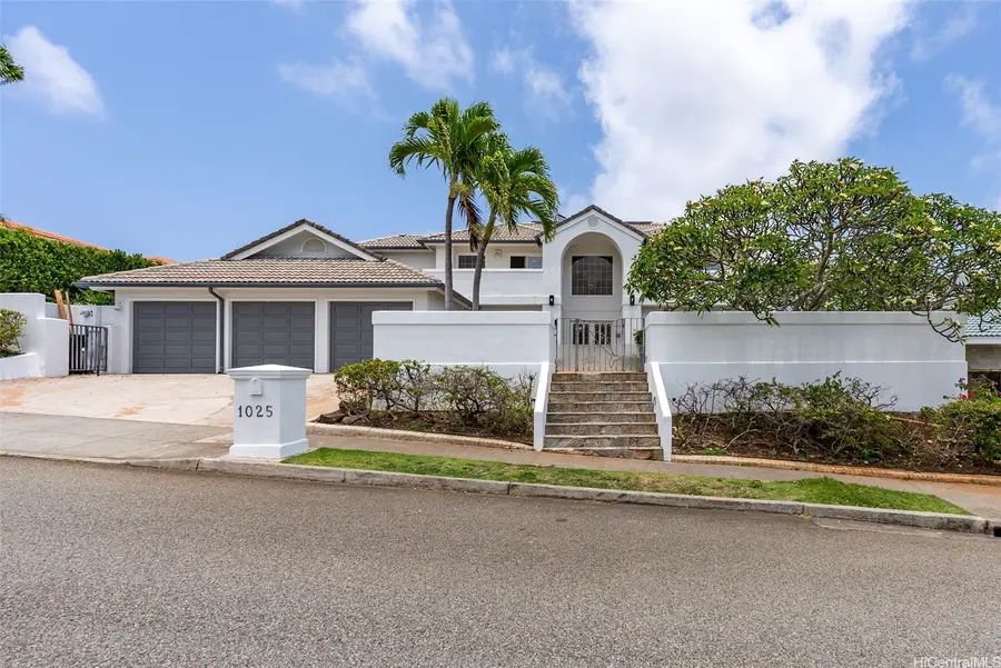 1025 Hanohano Way, Honolulu, HI 96825 - #2