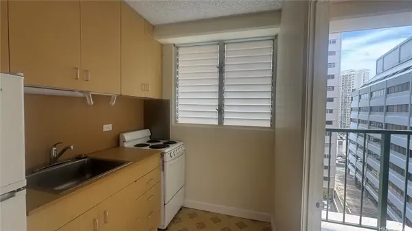 747 Amana Street #1015, Honolulu, HI 96814