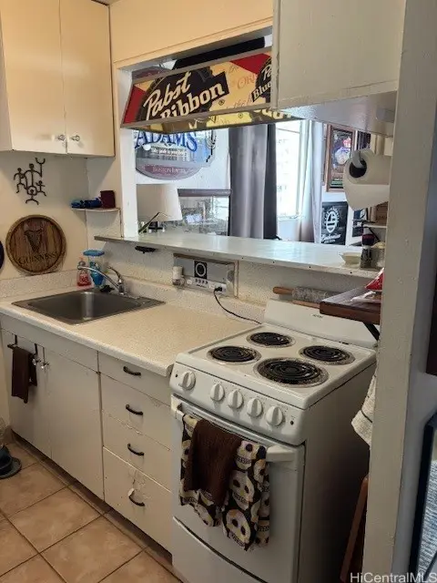 435 Seaside Avenue #902, Honolulu, HI 96815 - #3