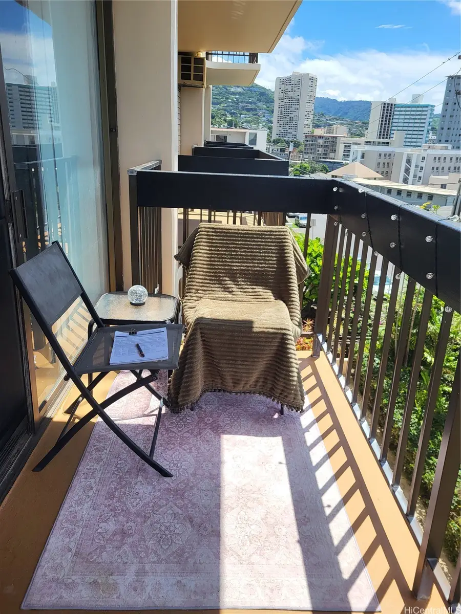 1560 Thurston Avenue #303, Honolulu, HI 96822 - #3