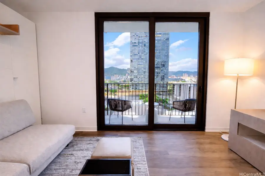987 Queen Street #1316, Honolulu, HI 96814 - #2