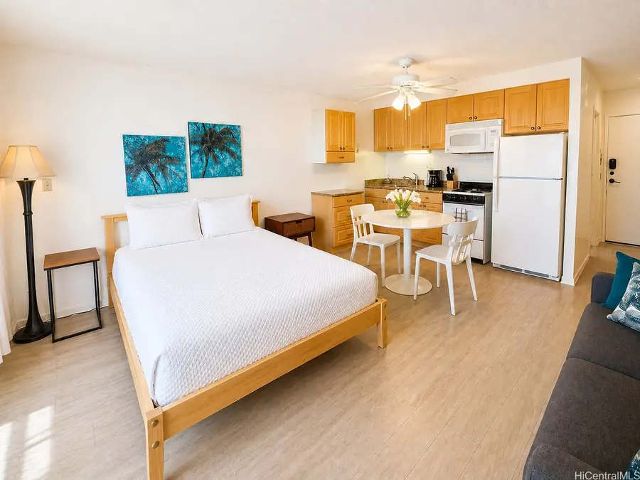 2345 Ala Wai Boulevard #1516, Honolulu, HI 96815 - #3