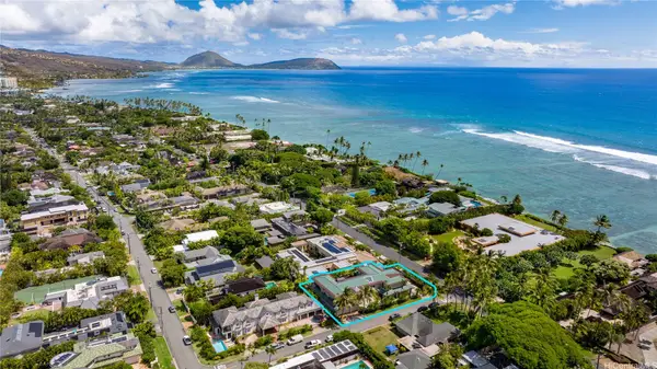 4504 Kahala Avenue, Honolulu, HI 96816