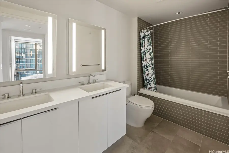 1001 Queen Street #2605, Honolulu, HI 96814 - #3