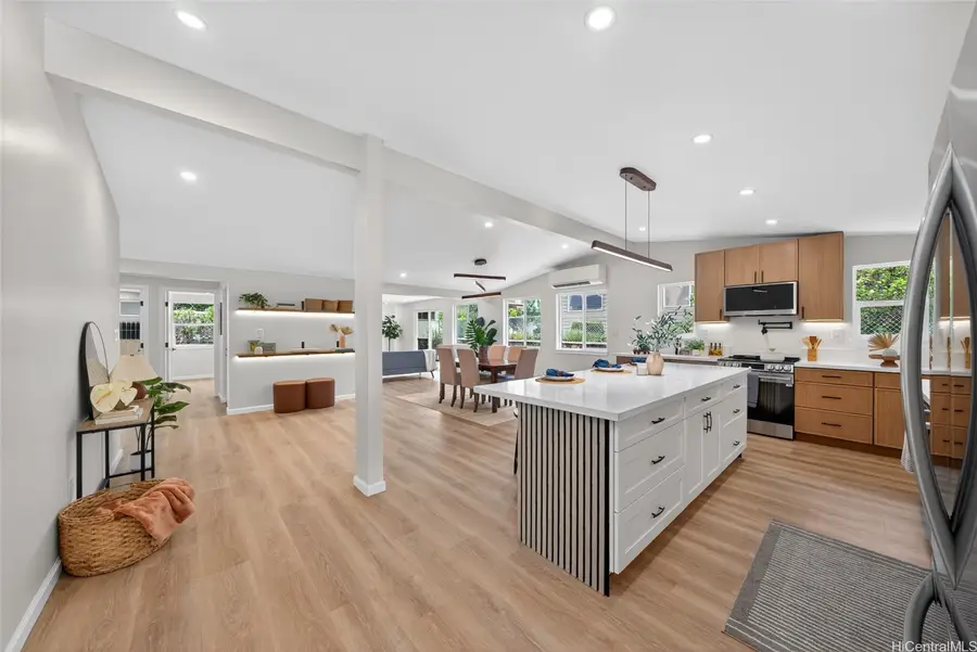 286 Hoomalu Street, Pearl City, HI 96782 - #3