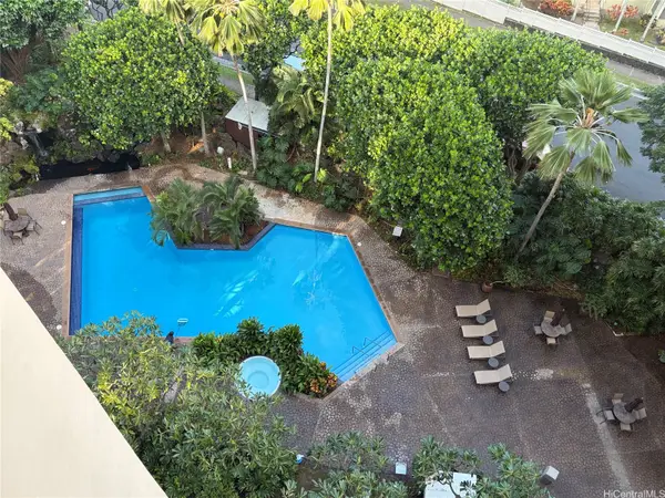 555 Hahaione Street #9A, Honolulu, HI 96825