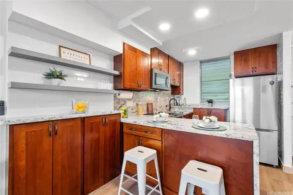46-260 Kahuhipa Street #C207, Kaneohe, HI 96744