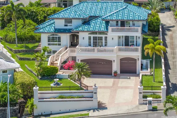 1295 Aulepe Street, Kailua, HI 96734