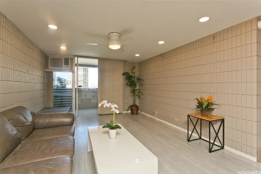 1099 Ala Napunani Street #903, Honolulu, HI 96818 - #2