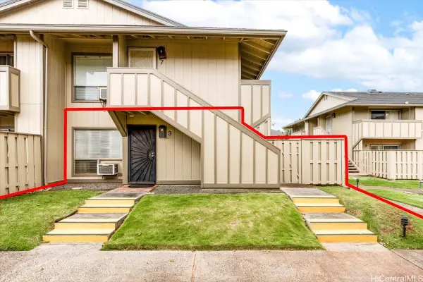 94-1210 Mopua Loop #A3, Waipahu, HI 96797