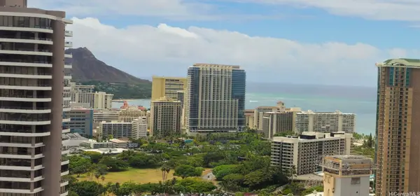411 Hobron Lane #3705, Honolulu, HI 96815