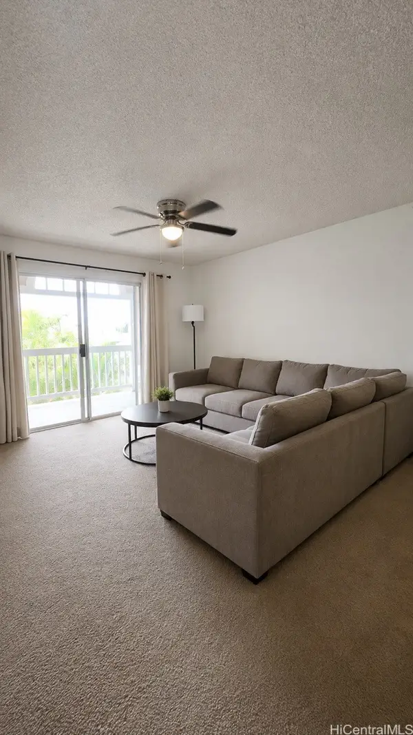94-537 Lumiaina Street #W204, Waipahu, HI 96797