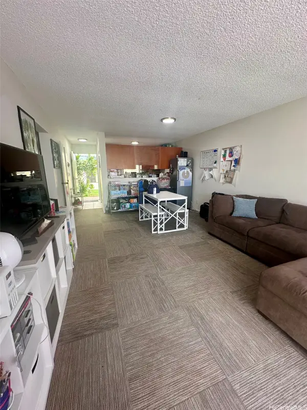 46-232 Kahuhipa Street #F103, Kaneohe, HI 96744