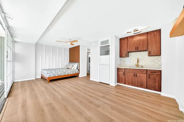 445 Kaiolu Street #401, Honolulu, HI 96815