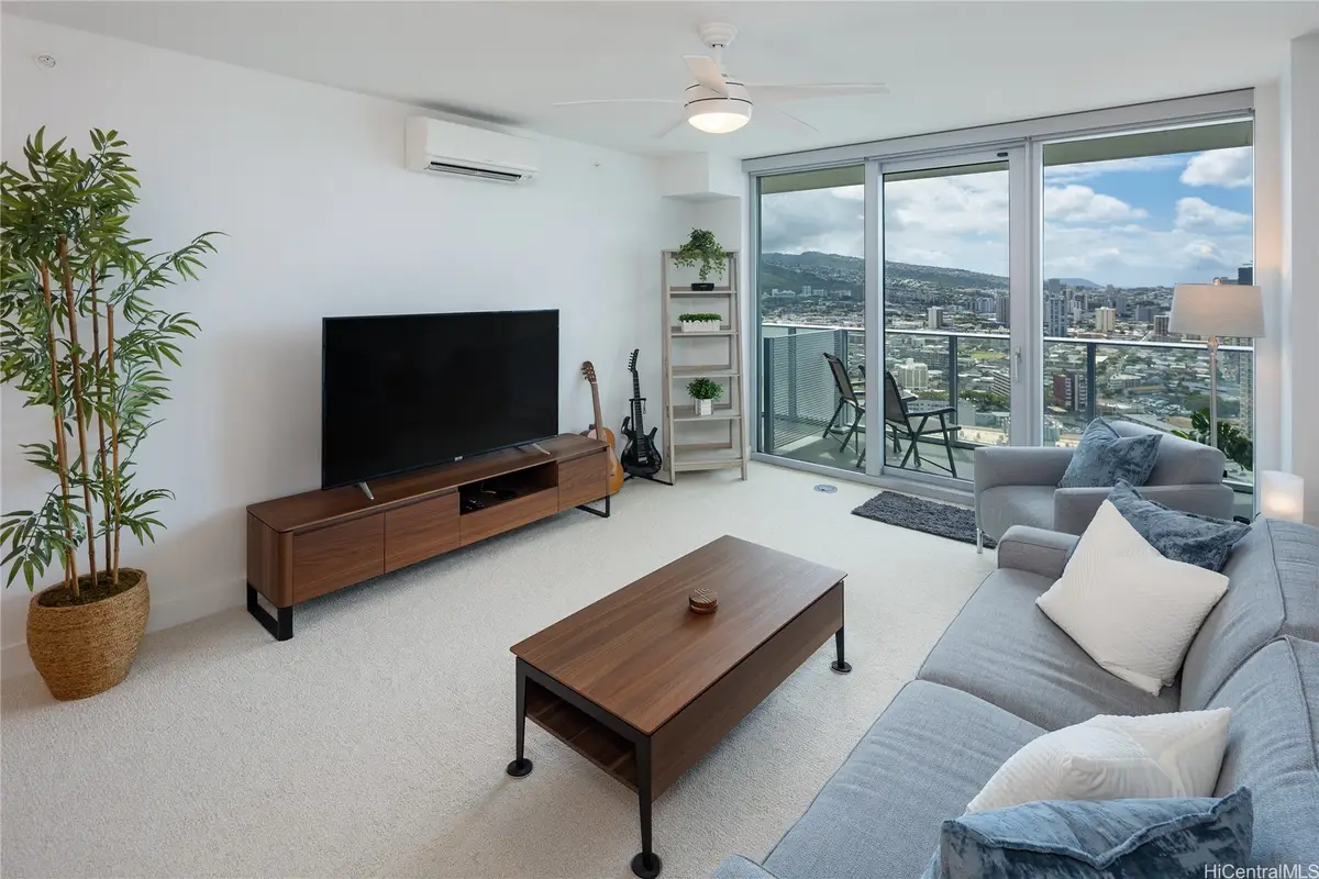 629 Keeaumoku Street #3305, Honolulu, HI 96814 - #1