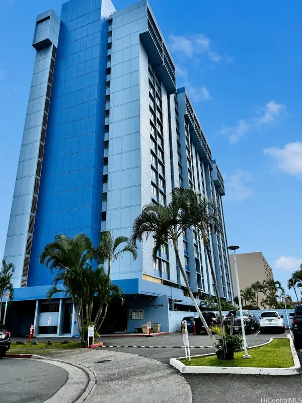 3045 Ala Napuaa Place #1705, Honolulu, HI 96818