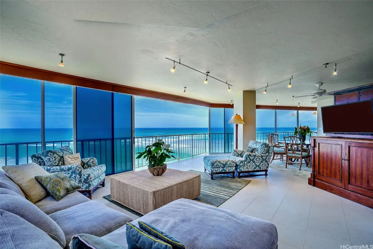 2801 Coconut Avenue #5 B/C, Honolulu, HI 96815 - #1