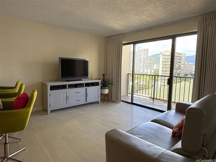 2140 Kuhio Avenue #911, Honolulu, HI 96815 - #3