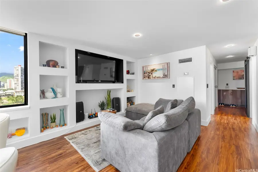 2215 Aloha Drive #DH1101, Honolulu, HI 96815 - #3