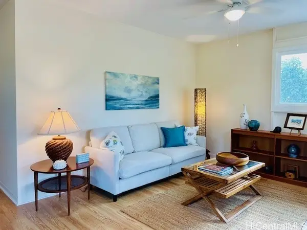 58-358 Kamehameha Highway #B, Haleiwa, HI 96712