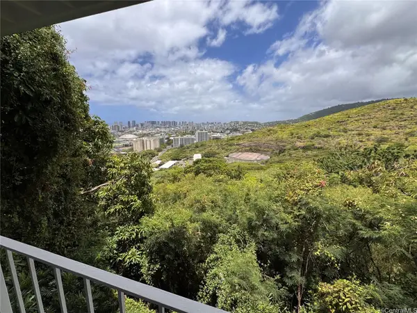 1588 St Louis Drive, Honolulu, HI 96816