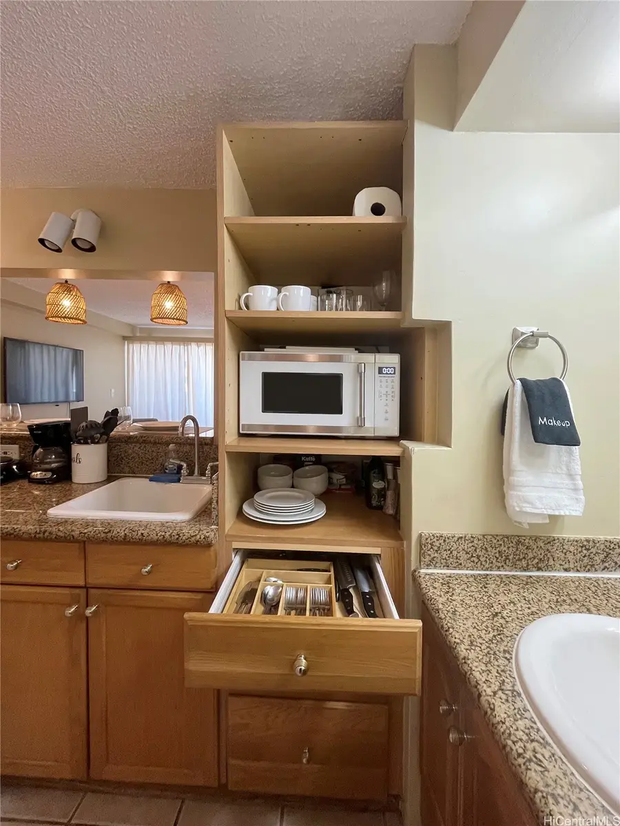 2450 Prince Edward Street #905A, Honolulu, HI 96825 - #3