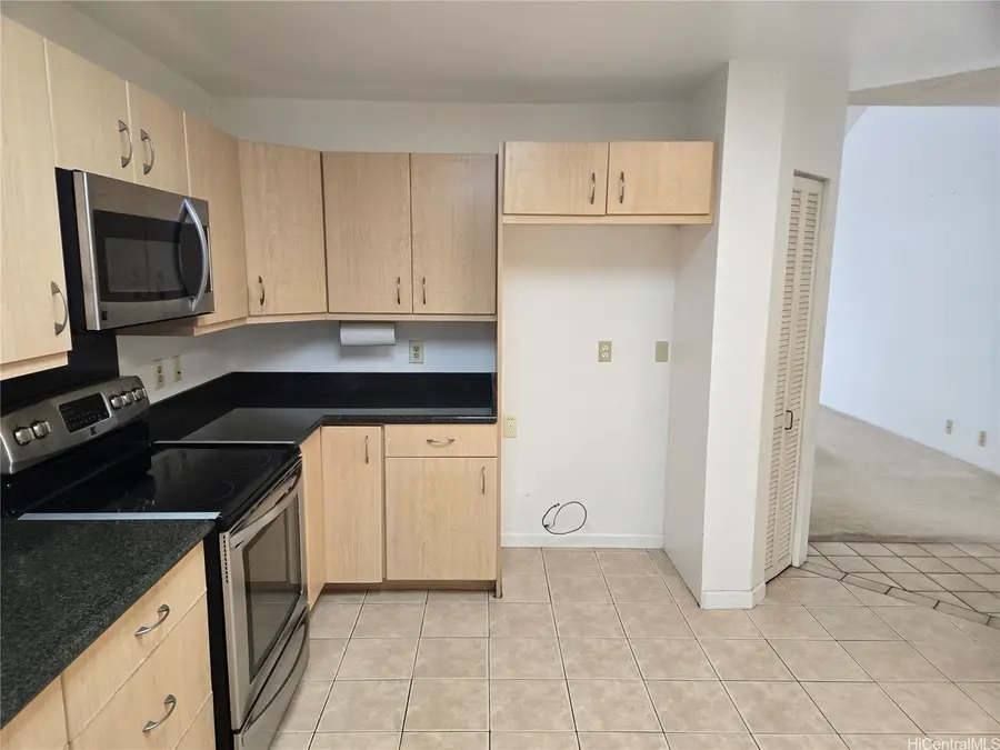 1595 Kanapuu Drive, Kailua, HI 96734 - #3