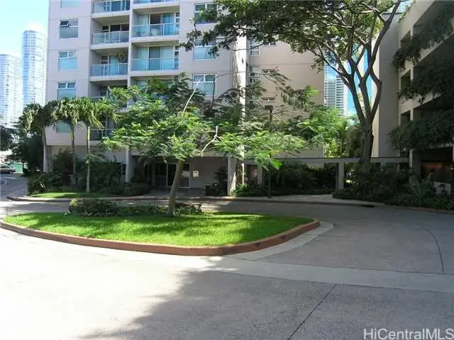 1133 Waimanu Street #1801, Honolulu, HI 96814 - #3