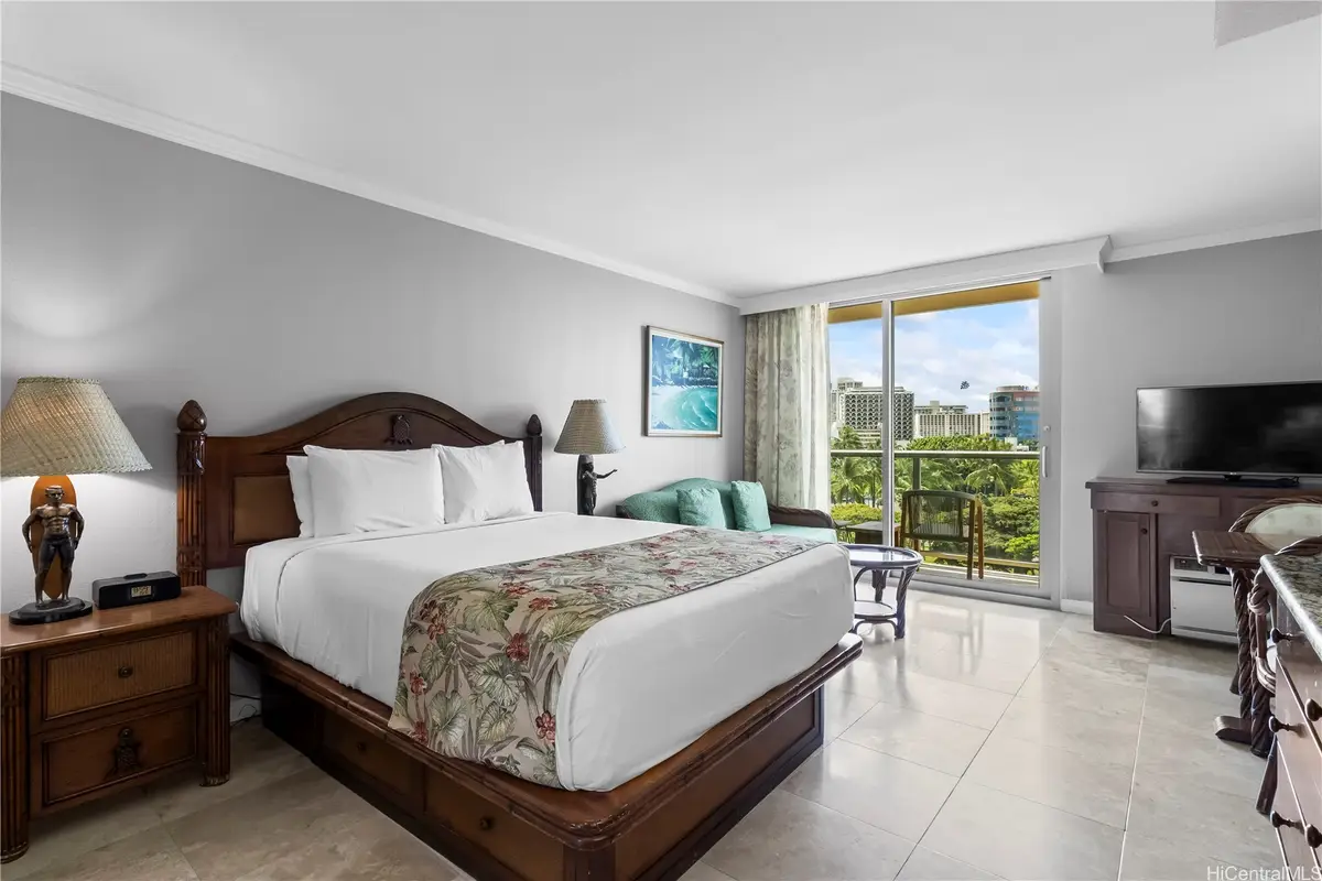 2045 Kalakaua Avenue #411, Honolulu, HI 96815 - #1