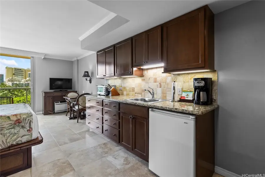 2045 Kalakaua Avenue #411, Honolulu, HI 96815 - #2