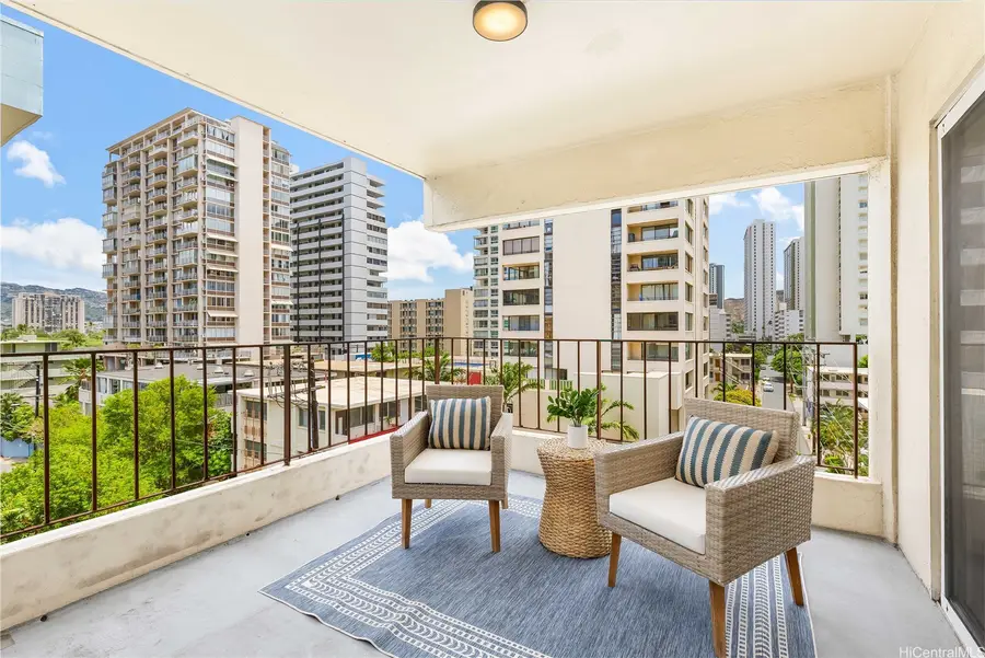 222 Kaiulani Avenue #PH3, Honolulu, HI 96815 - #2