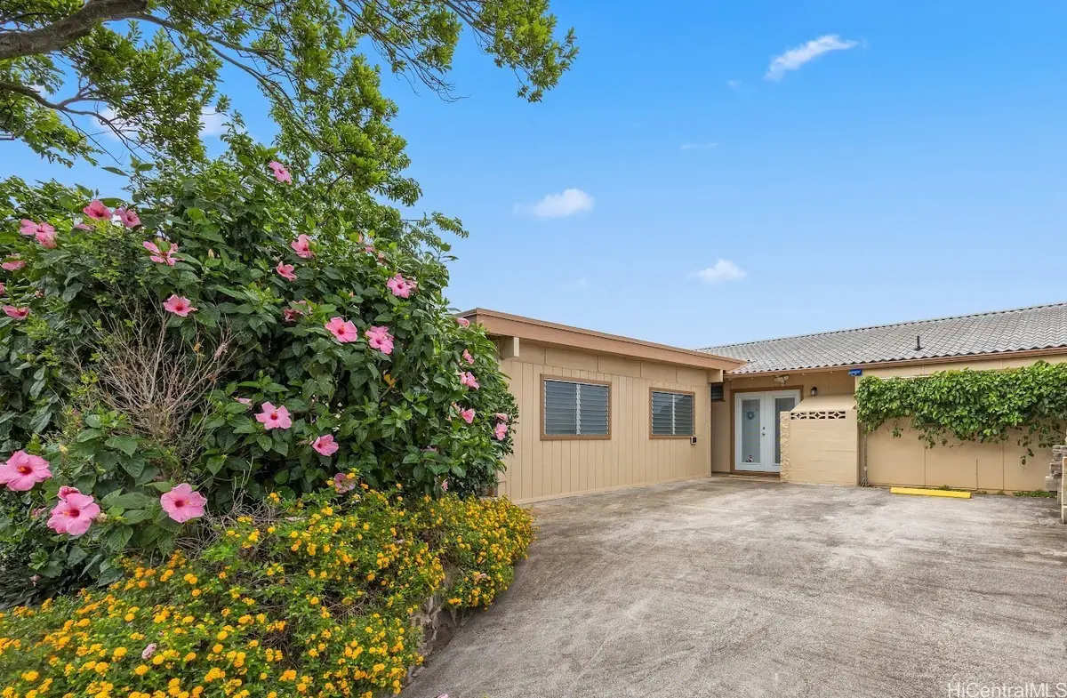 98-1108 Komo Mai Drive, Pearl City, HI 96782 - #1
