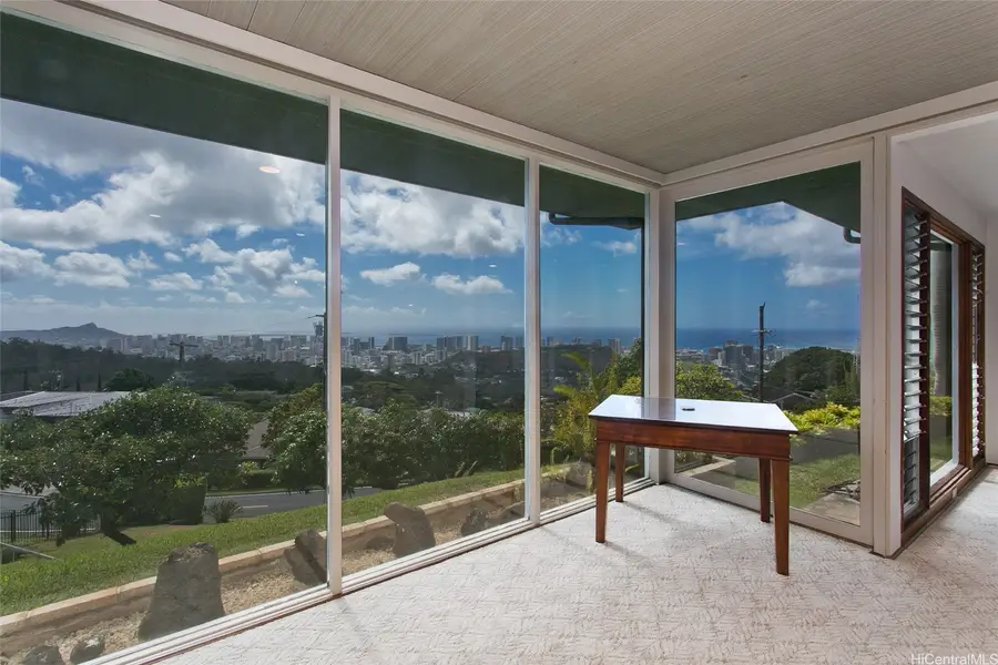 3233 Pacific Heights Road, Honolulu, HI 96813 - #3