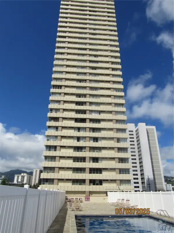 2525 Date Street #2001, Honolulu, HI 96826