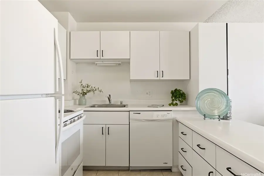 1255 Nuuanu Avenue #E612, Honolulu, HI 96817 - #3