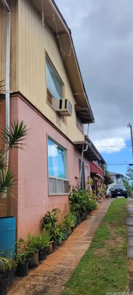 1524 Meyers Street, Honolulu, HI 96819 - #3