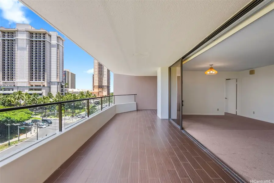 1910 Ala Moana Boulevard #7B, Honolulu, HI 96815 - #3