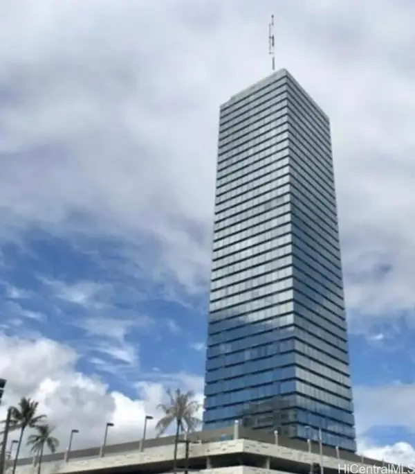 1750 Kalakaua Avenue #103, Honolulu, HI 96826