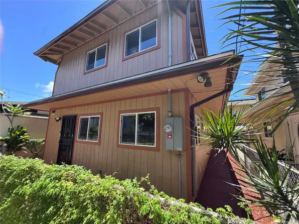 824 Lopez Lane #B, Honolulu, HI 96817