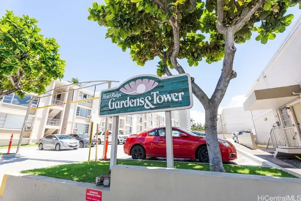 98-1040 Moanalua Road #1-302, Aiea, HI 96701