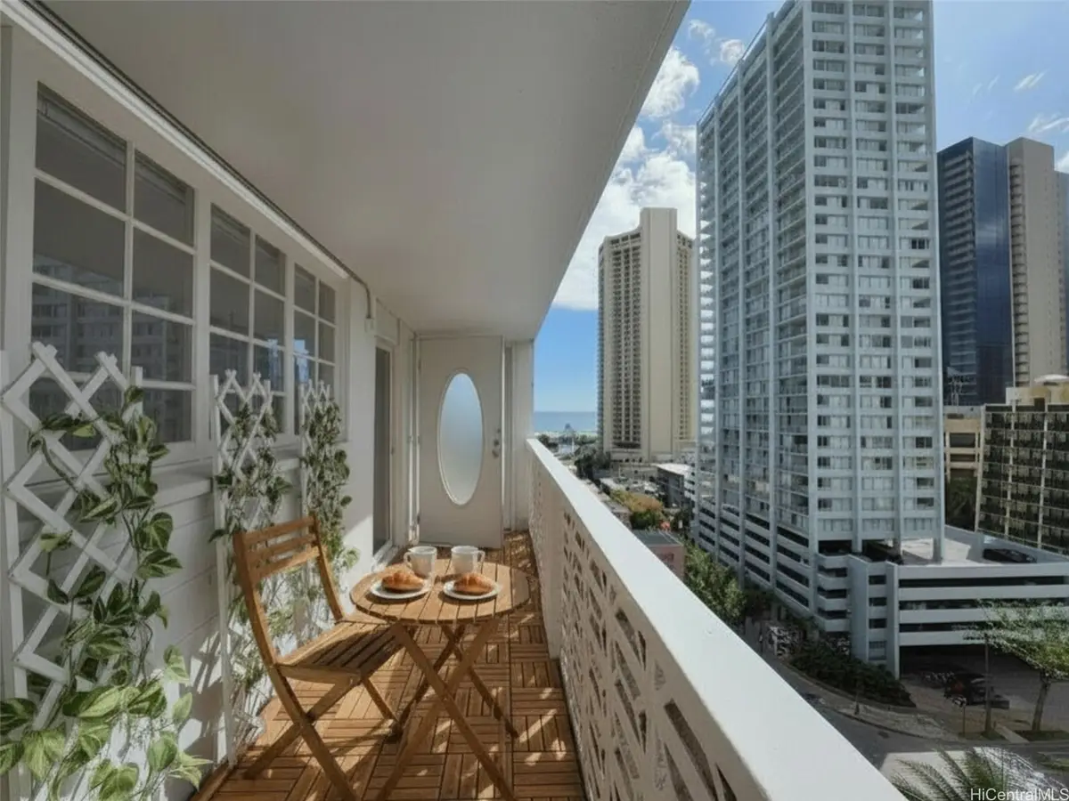 2442 Kuhio Avenue #1204, Honolulu, HI 96815 - #1