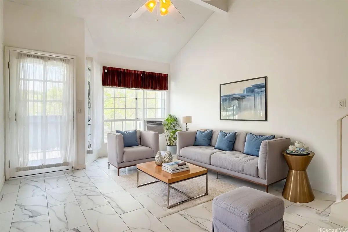 500 Mananai Place #17V, Honolulu, HI 96818 - #1