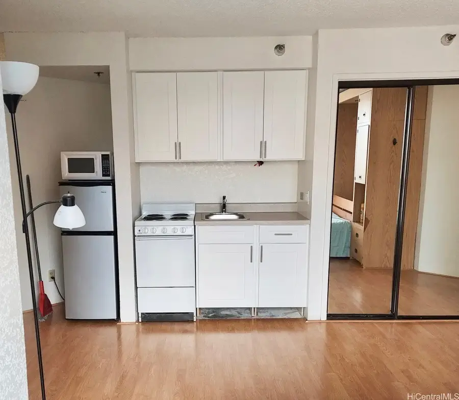 300 Wai Nani Way #I1006, Honolulu, HI 96815 - #2