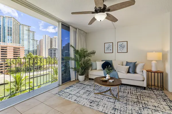 620 Mccully Street #703, Honolulu, HI 96826