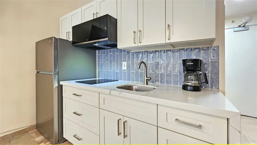 134 Kapahulu Avenue #801, Honolulu, HI 96815 - #3
